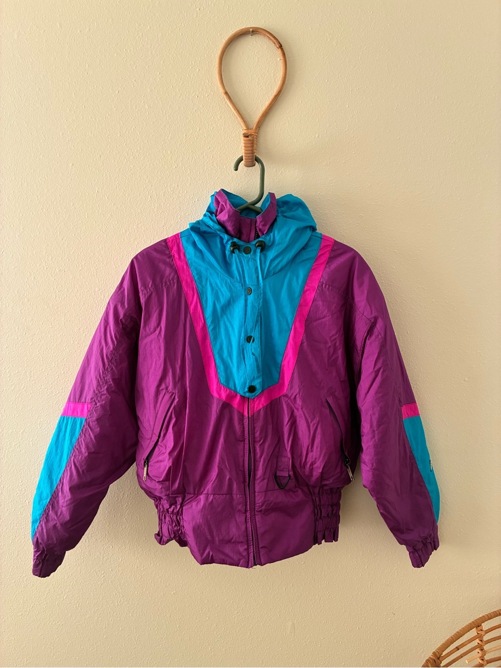 Vintage Black Bear Women’s Ski Jacket